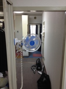 クリップつき扇風機