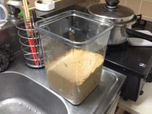 3.6リットルの縦型容器