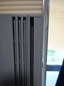 ルーバーが閉じた状態